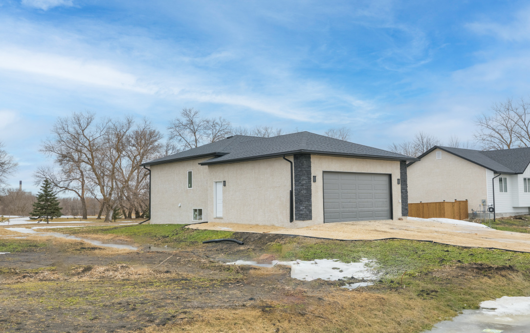 13 Capri, Manitoba, 3 Bedrooms Bedrooms, ,2 BathroomsBathrooms,House,For Sale,Capri,1014